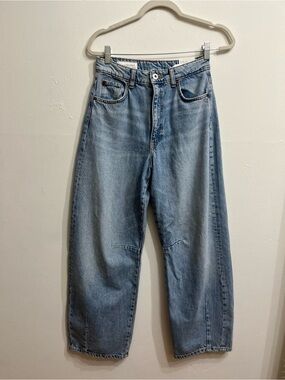 Zara Faded Light Blue High-Rise Straight Jeans